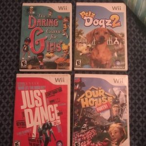 4 Wii Games👚👚